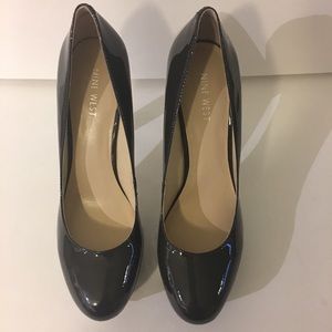 Brand new Nine West Patent leather pumps.